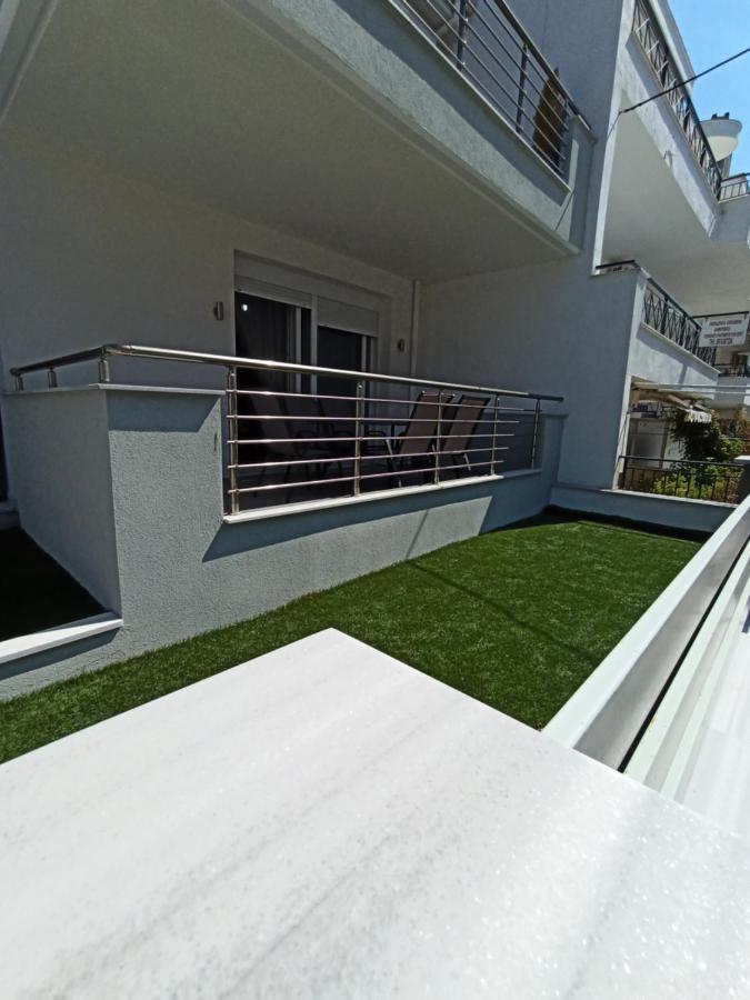 Вилла Steps To The Sea Неа-Перамос Экстерьер фото